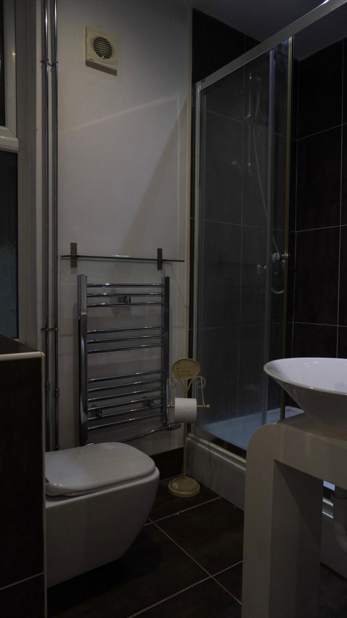The Bell Shifnal Hotell Eksteriør bilde