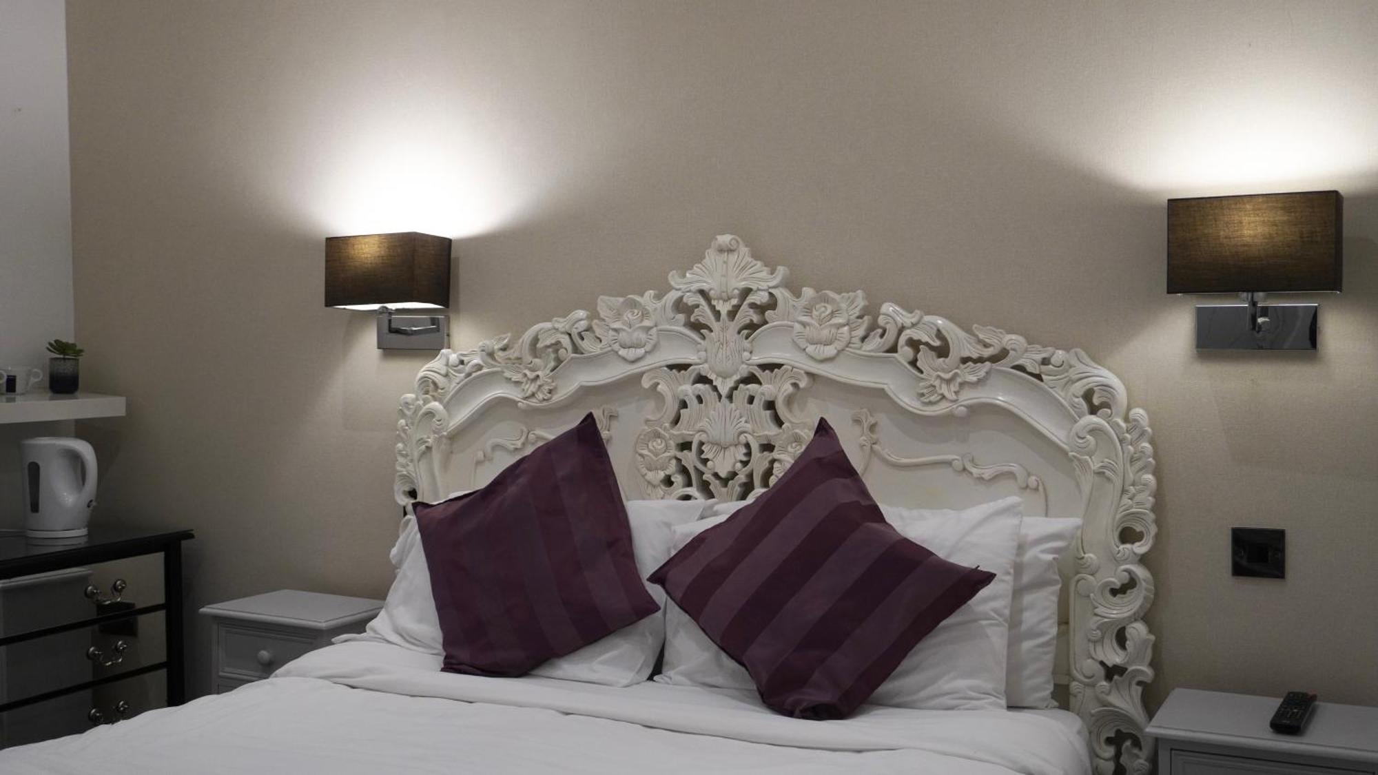The Bell Shifnal Hotell Eksteriør bilde